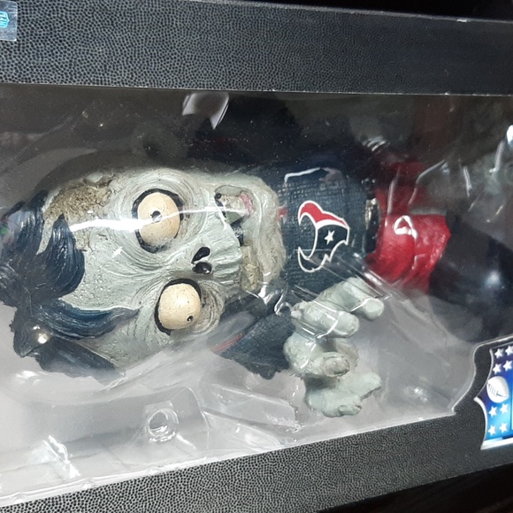 HOUSTON TEXANS NFL FOOTBALL SPORTS TEAM ZOMBIE FIGURE - Picture 4 of 4